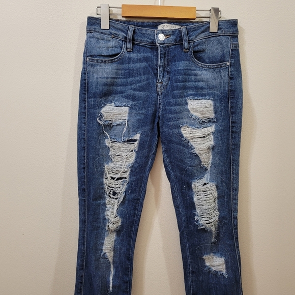 Guess Distress jeans - Picture 3 of 9